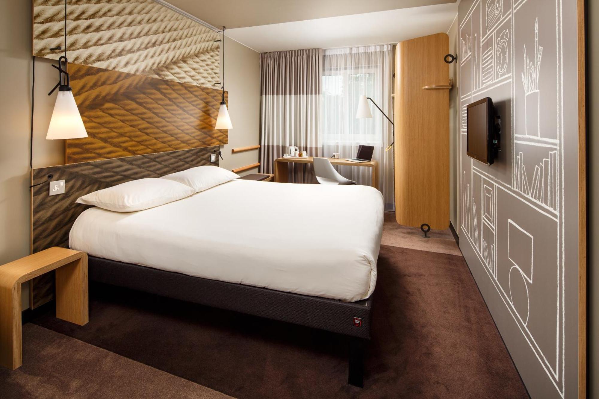 Hotel ibis London Stratford Exterior foto