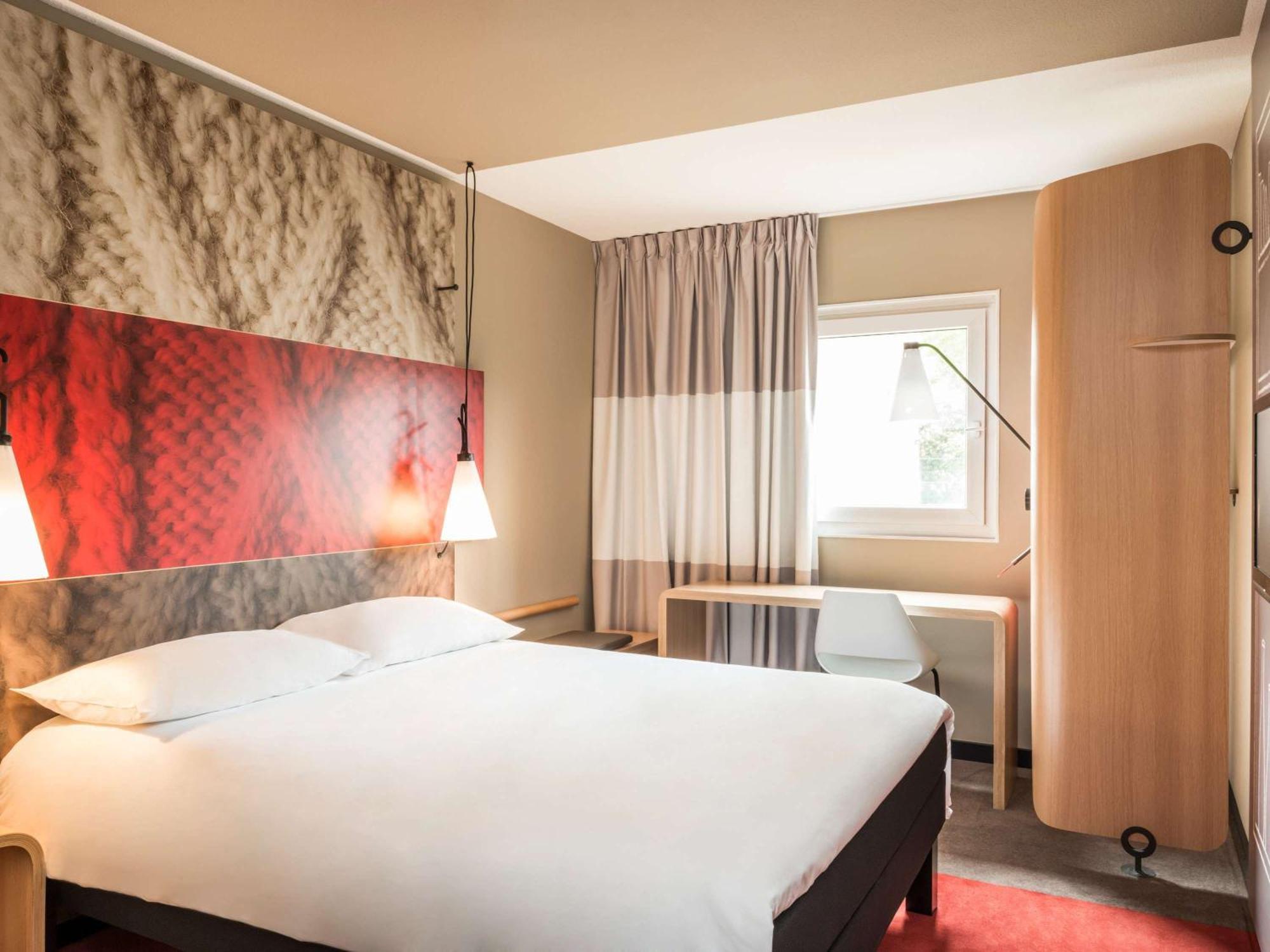 Hotel ibis London Stratford Exterior foto