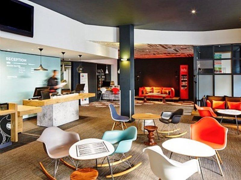 Hotel ibis London Stratford Exterior foto